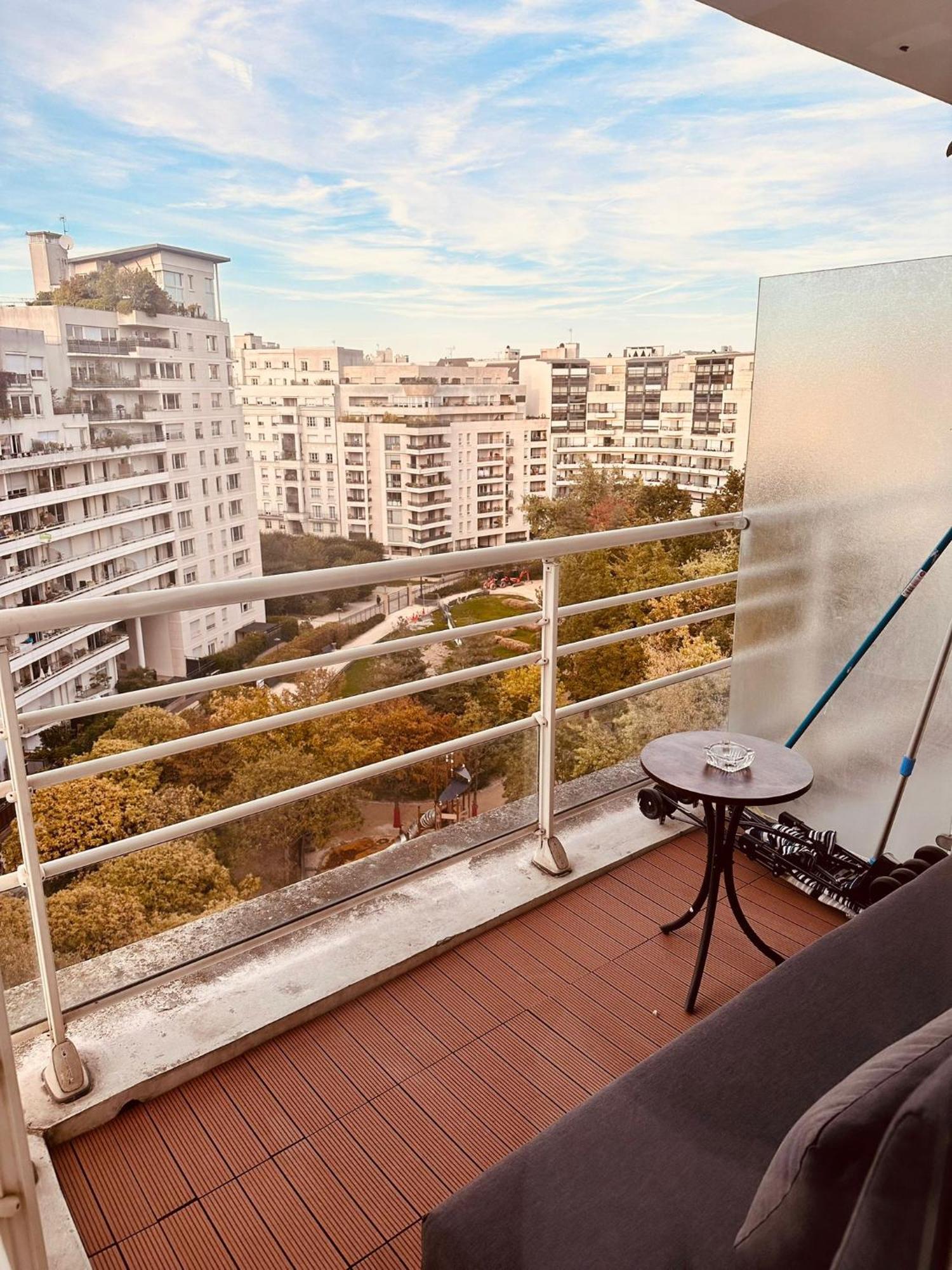 Ryan Homes - In Apart Hotel, La Defense Courbevoie Exteriör bild
