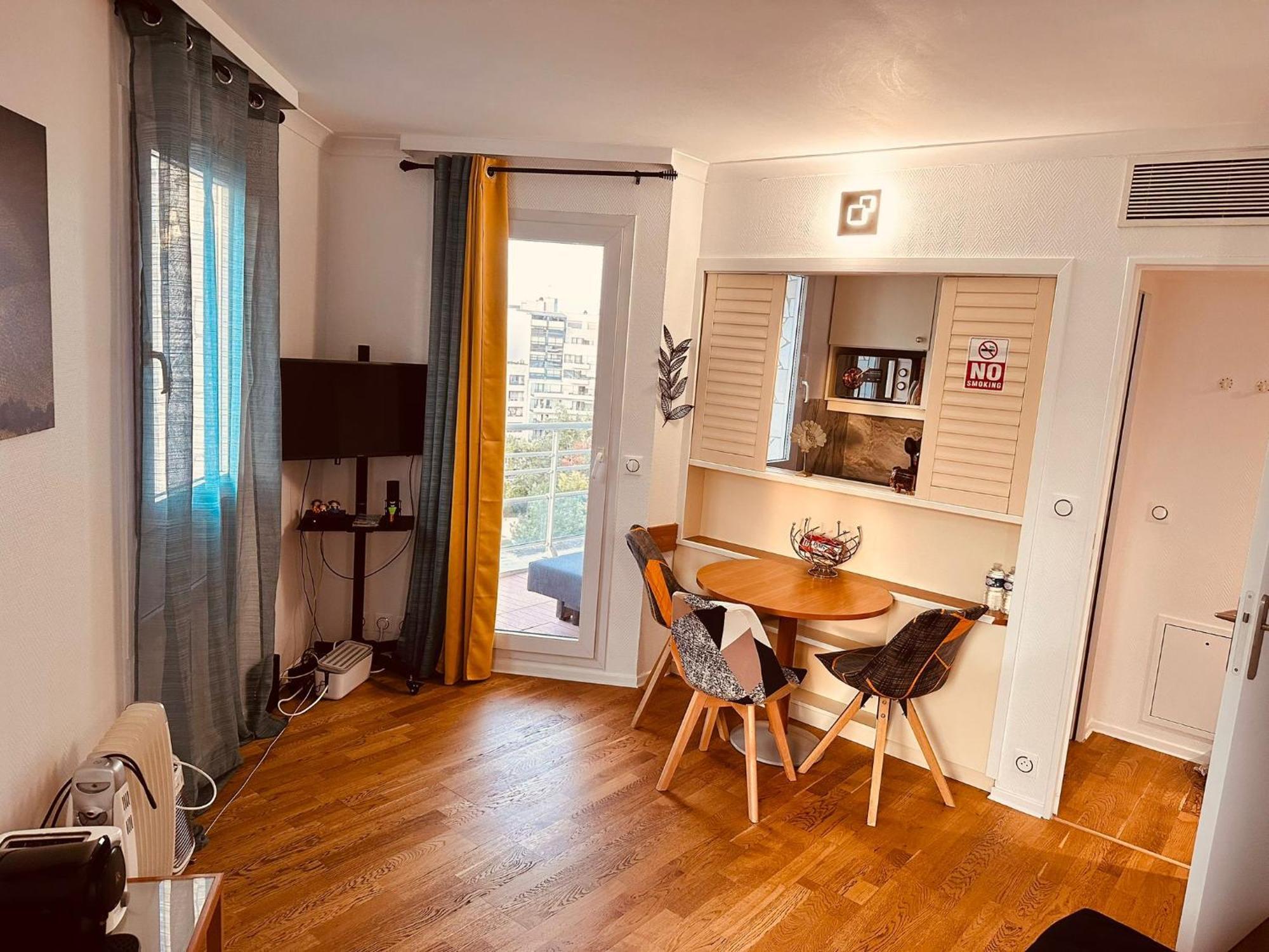 Ryan Homes - In Apart Hotel, La Defense Courbevoie Exteriör bild